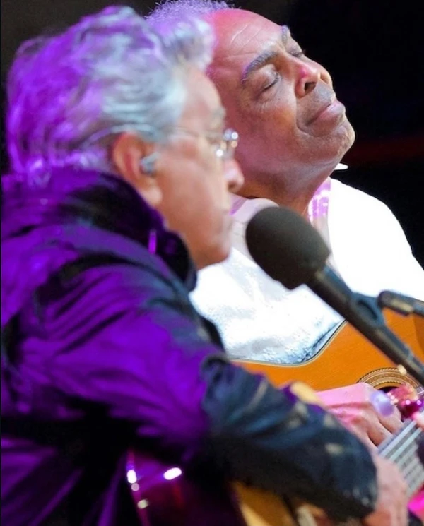 Gilberto Gil homenageia Caetano Veloso pelos 83 anos por Reprodução/Redes Sociais 