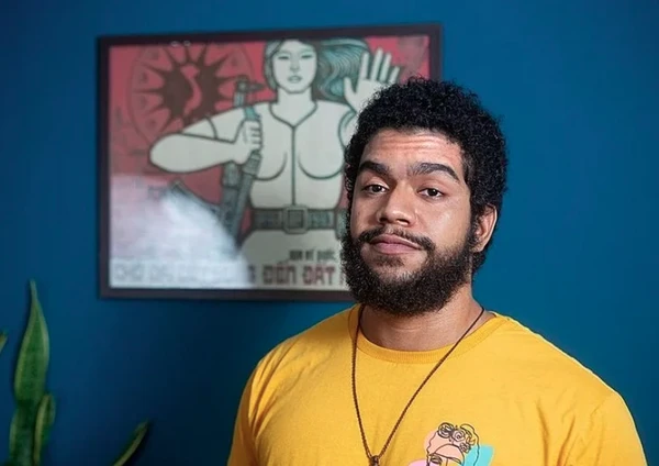 Jones Manoel teve contas derrubadas por Reprodução (Arquivo Pessoal e Redes Sociais)