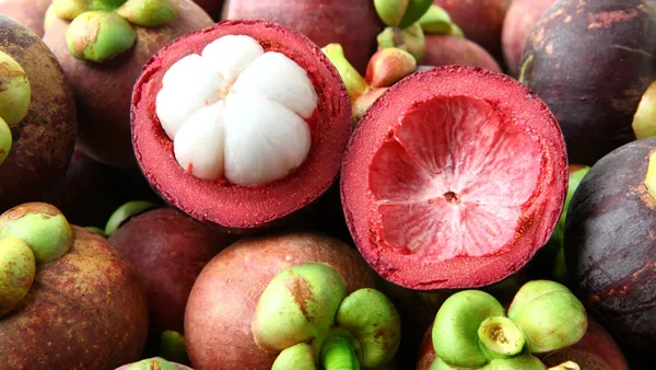Mangostão é originário do sudeste asiático por Creative Commons