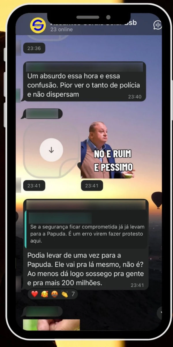 Moradores de condomínio de Bolsonaro no grupo de Whatsapp por UOL/Reprodução