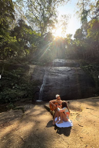 Alice Wegmann passa aniversário de Preta Gil com Fran Gil e Sol de Maria por Reprodução