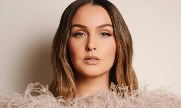 Camilla Luddington por Divulgação/ABC