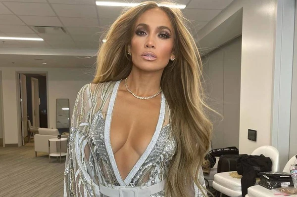 Jennifer Lopes por Reprodução