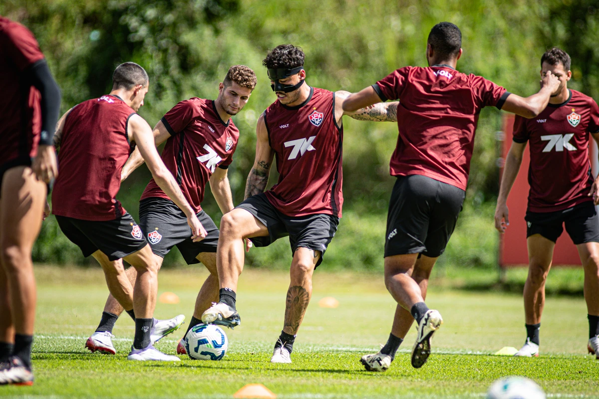 Último treino do Vitória antes de encarar o São Paulo 