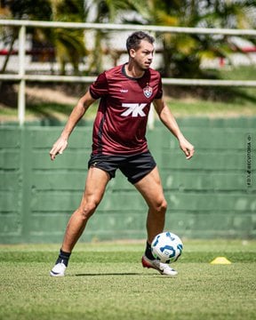 Último treino do Vitória antes de encarar o São Paulo  por Victor Ferreira/EC Vitória