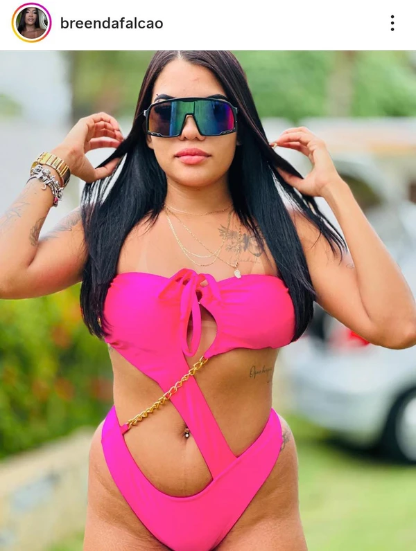 Influenciadora Brenda Falcão tem irmão gêmeo assassinado por Redes sociais