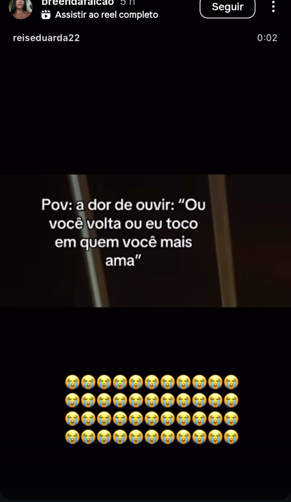 Influenciadora desabafa em rede social sobre assassinato de irmão gêmeo por Rede social