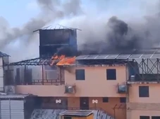 Imagem - Incêndio atinge hotel em frente à praia de Stella Maris neste domingo