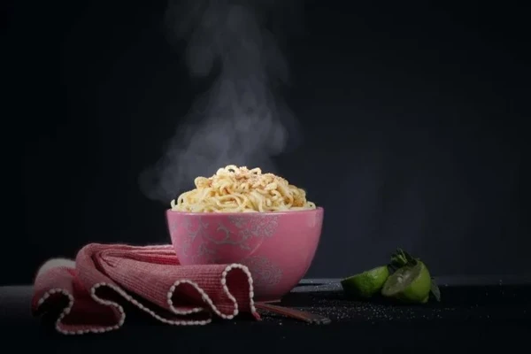 Macarrão instantâneo é prejudicial à saúde por Shutterstock