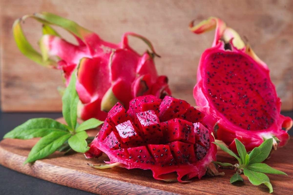 Pitaya por Shutterstock e Reprodução