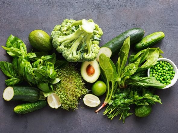 Imagem - 8 vegetais verdes-escuros que ajudam a prevenir doenças