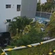 Imagem - Carro cai de ribanceira e vai parar dentro de condomínio em Salvador