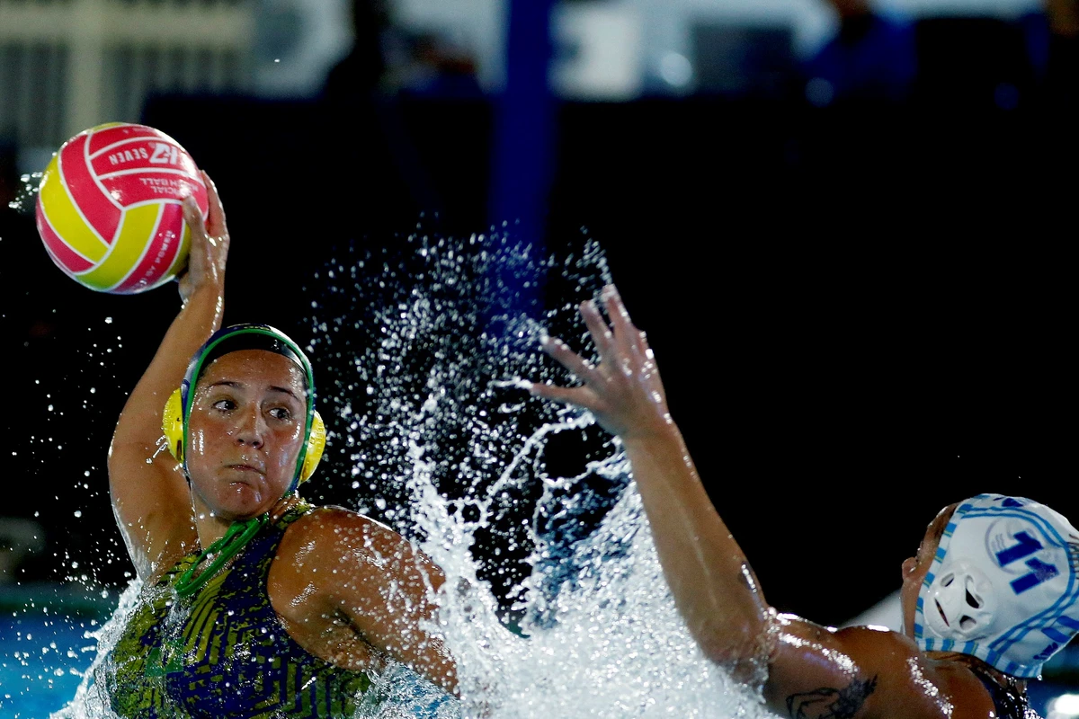 Brasil e Argentina se enfrentaram pelo Mundial Sub-20 de polo aquático