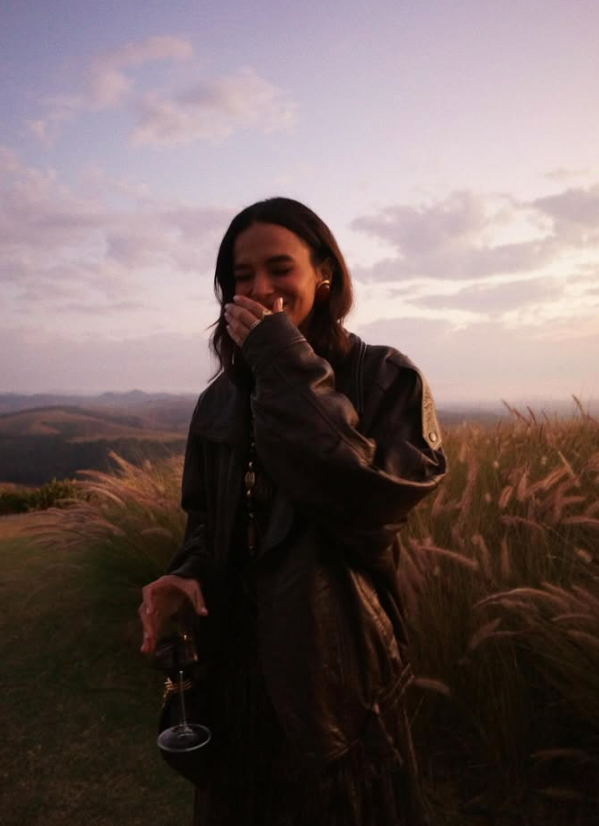 Bruna Marquezine usa look avaliado em mais de R$ 100 mil por Reprodução | Redes Sociais
