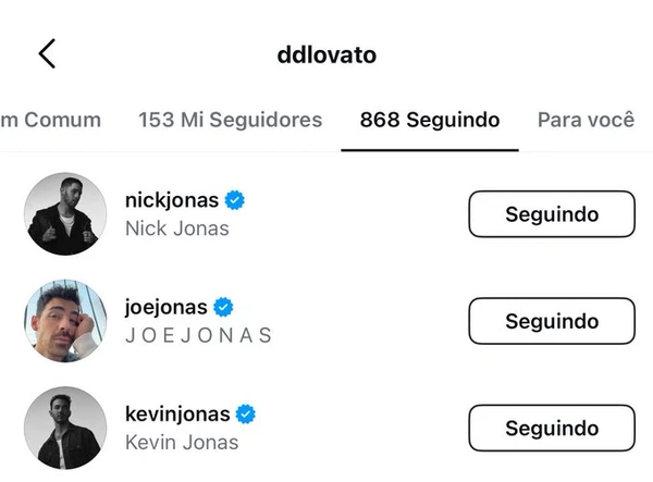 Demi Lovato volta a seguir Nick Jonas no Instagram e agora ela segue os três Jonas por Reprodução/Redes Sociais 
