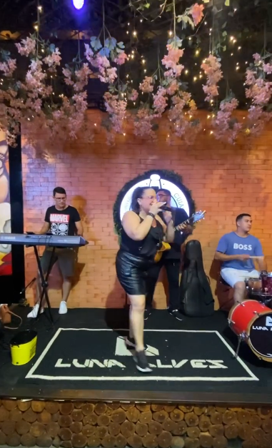 Luna Alves por Luna Alves