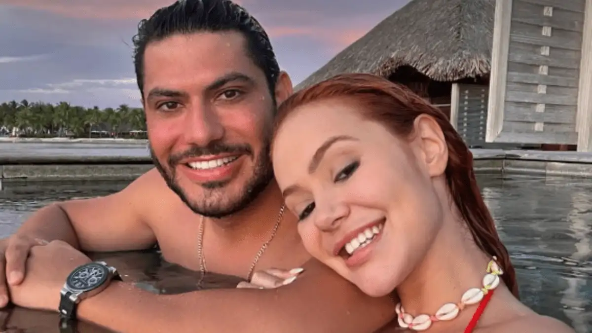 Mirela Janis por Reprodução