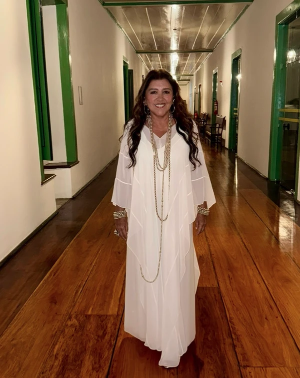 Regina Casé por Reprodução | Instagram