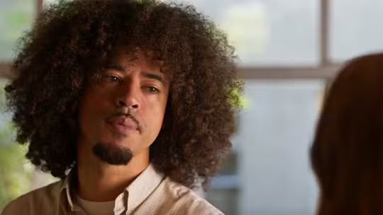 Ryan (LYNNON) em "Dona de Mim" por Reprodução