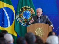 Imagem - Após denúncia de Felca, Lula vai enviar projeto de lei para regulamentar redes
