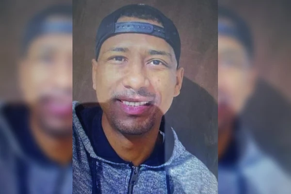 Alex Brito Alves da Cruz  por Reprodução