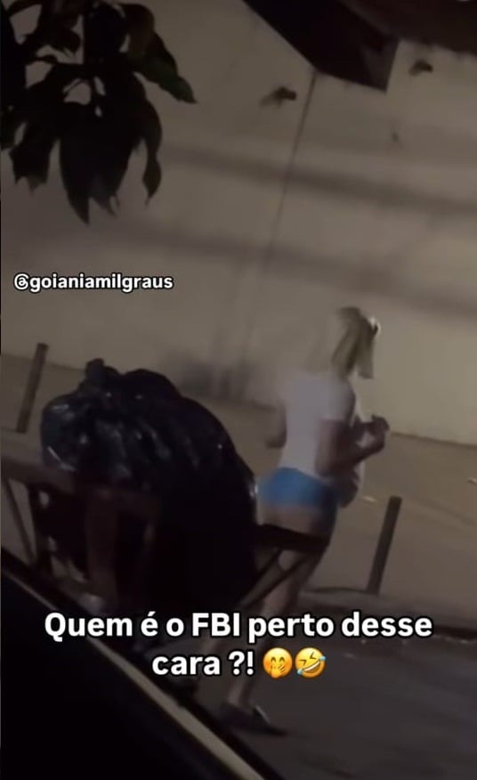 E foi filmada por uma pessoa que estava em frente ao local por Reprodução