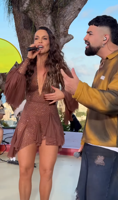 Convidados participam de "Ivete Clareou" por Reprodução / Instagram