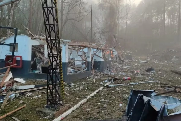 Explosão em Quatro Barras, na Grande Curitiba por Corpo de Bombeiros