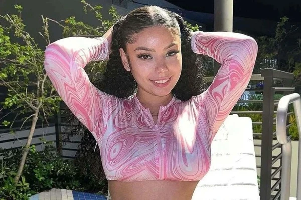 Lina Bina, influenciadora e atriz de filmes adultos morreu aos 24 anos por Reprodução/Instagram