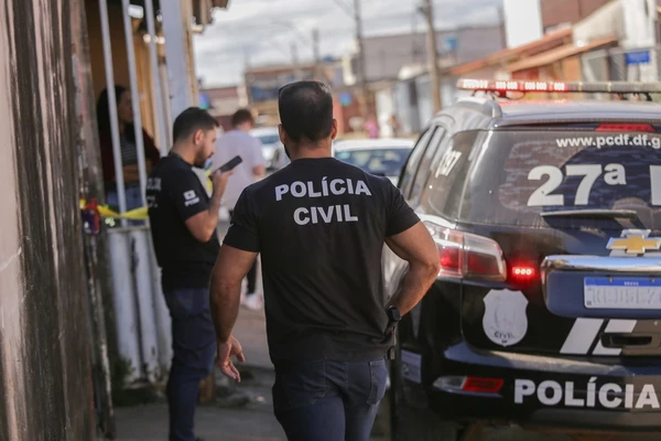 PM foi acionada para local onde estava o corpo por Breno Esakim/Metrópoles