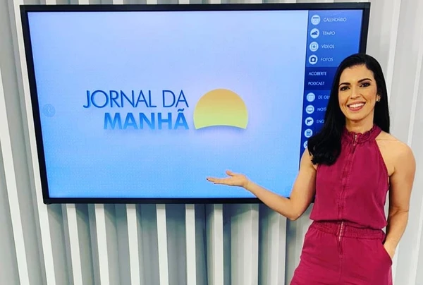 Thaic Carvalho por Reprodução