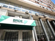 Imagem - Salário de R$ 10 mil e jornada de 6 horas: banco abre inscrições para concurso