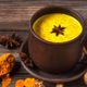 Imagem - Anti-inflamatória e antioxidante: confira 3 receitas de chá de cúrcuma