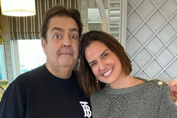 Esposa de Faustão se manifesta por Reprodução