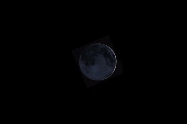 O período da Lua Nova será destinado ao descanso, à meditação e ao potencial de renovação por Shutterstock