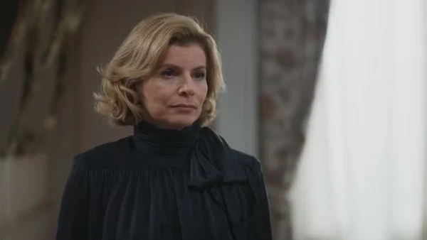 Raquel enfrenta Odete em cena tensa de 'Vale Tudo' por Reprodução/TV Globo