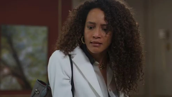 Raquel enfrenta Odete em cena tensa de 'Vale Tudo' por Reprodução/TV Globo