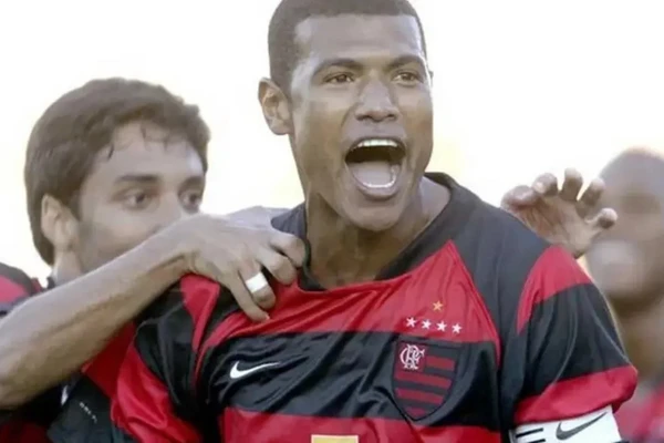 Júnior Baiano por Divulgação/CR Flamengo