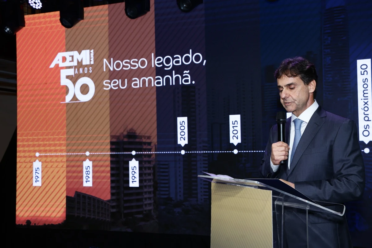 Presidente da Ademi, Claudio Cunha por Divulgação