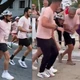 Imagem - Bell Marques passa mal e é carregado durante corrida em Fortaleza; VÍDEO