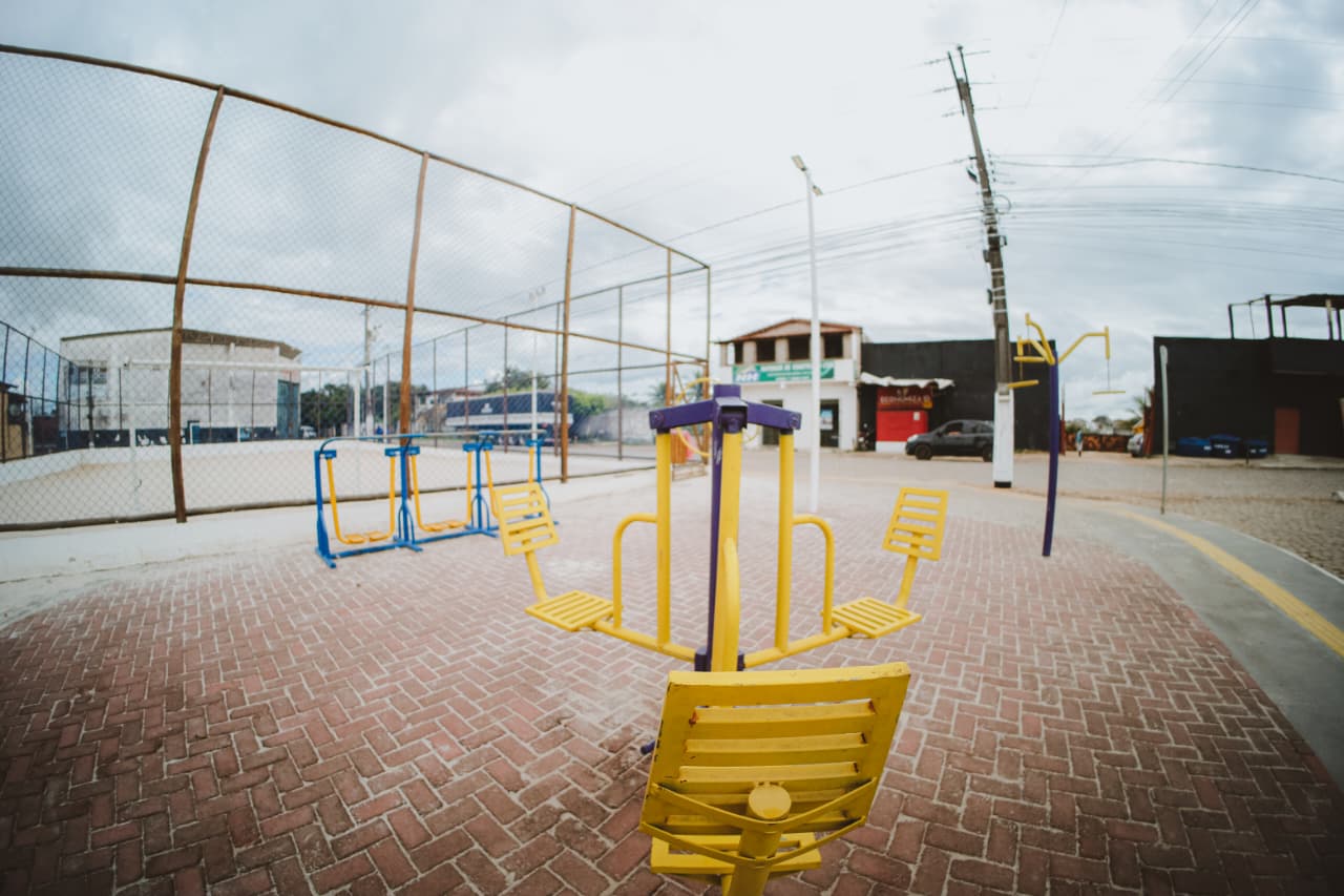 Academia da Saúde e Campo de Areia da Praça da III etapa da Urbis em São Sebastião do Passé por Divulgação/Ascom Pref. Bastião