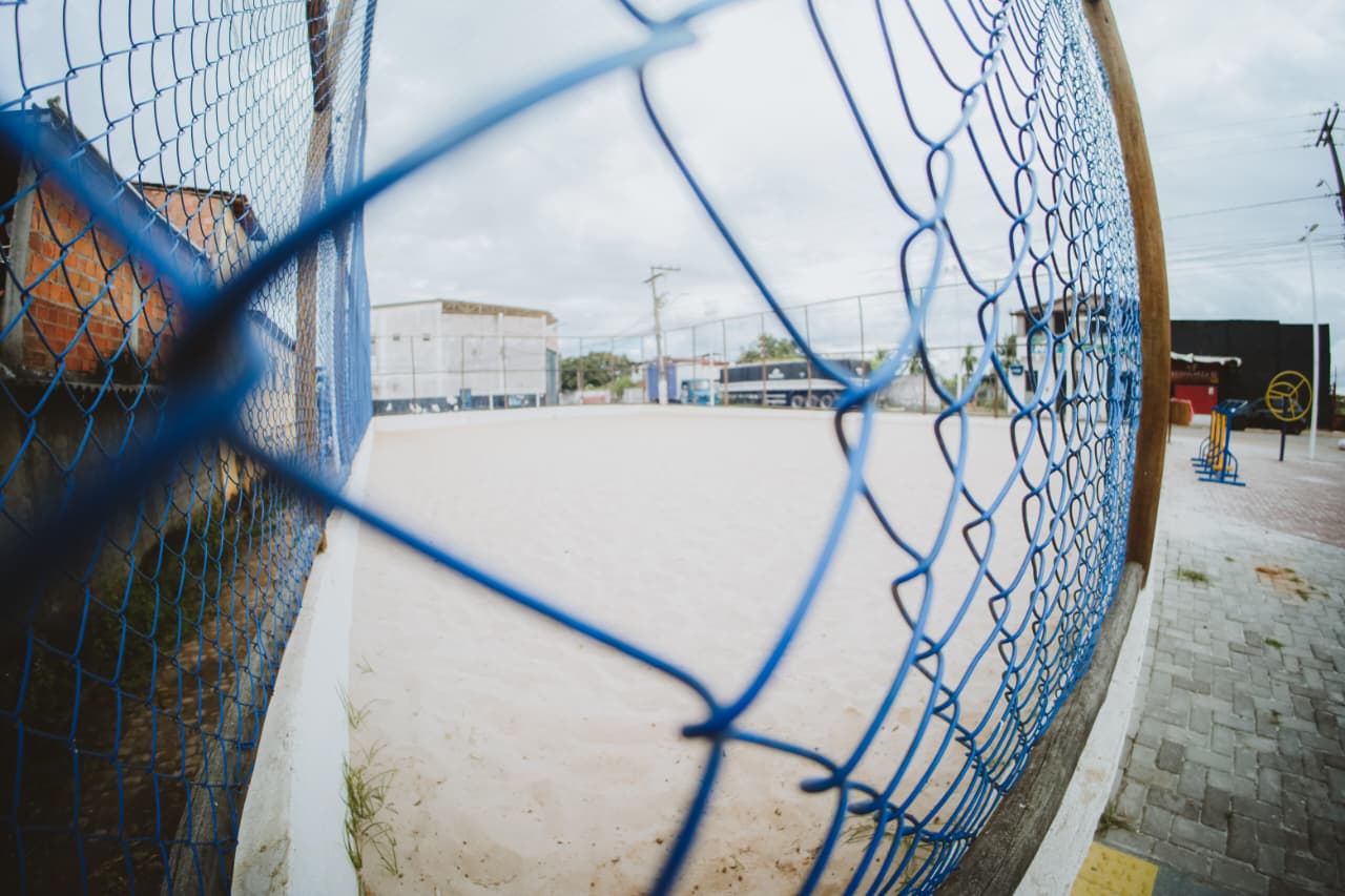 Academia da Saúde e Campo de Areia da Praça da III etapa da Urbis em São Sebastião do Passé por Divulgação/Ascom Pref. Bastião