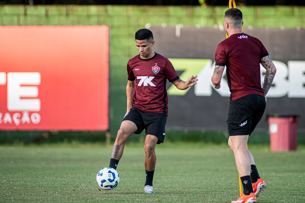 Erick e Renato Kayzer em treino do Vitória