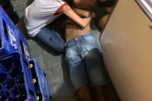 Evanildo foi morto em bar nas imediações da praça por Reprodução