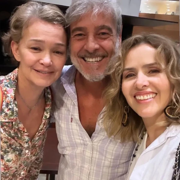 Ex-casal, Alexandre Borges e Julia Lemmertz posam em estreia de filme por Reprodução/Instagram