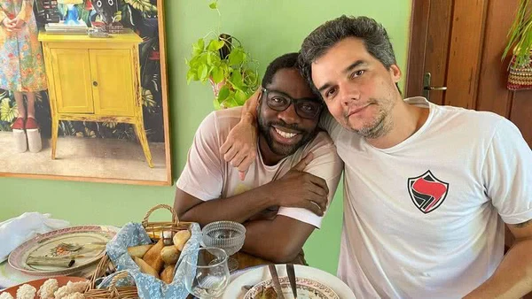  A pousada Pretoca foi o local escolhido por Lázaro Ramos e Wagner Moura para uns dias de descanso na Bahia por Reprodução/Redes Sociais 