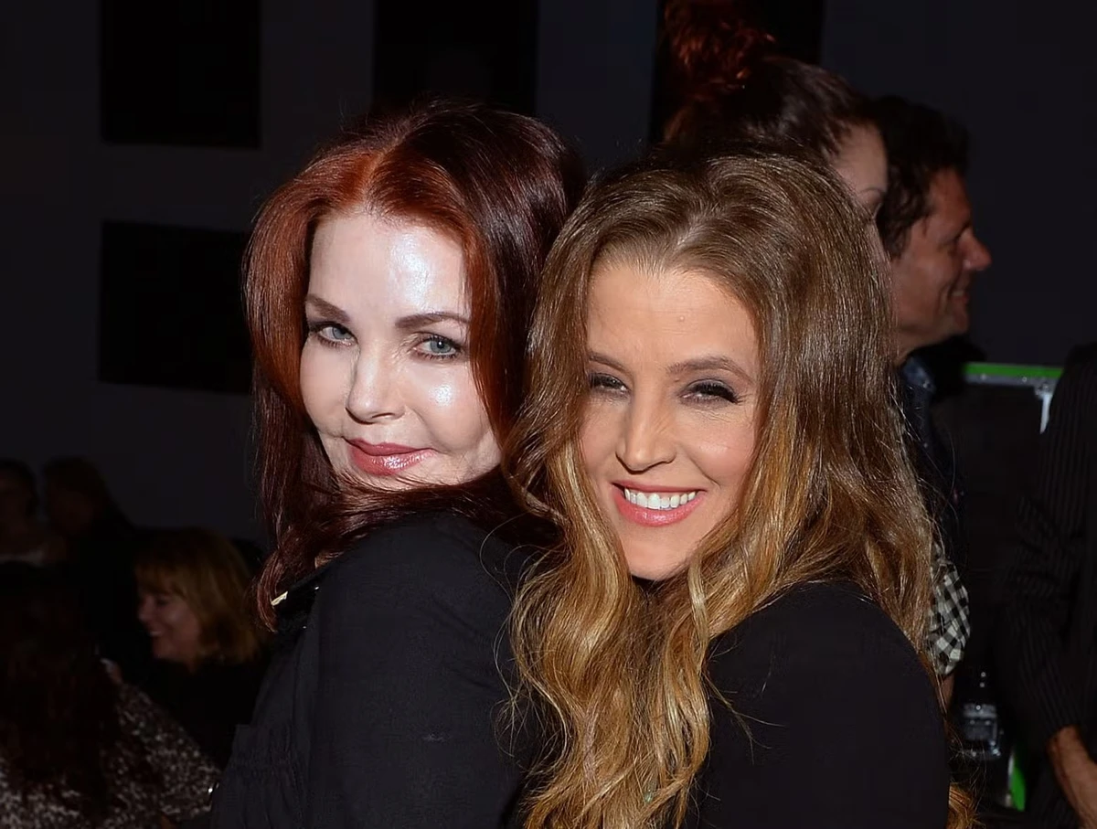 Lisa Marie, filha de Elvis Presley e Priscilla Presley, morreu em 2023, aos 54 anos