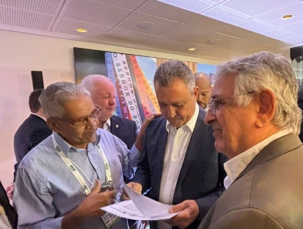 Ministro da Casa Civil Rui Costa recebe carta de representantes do setor portuário