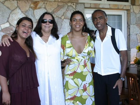 Preta Gil, Sandra Gadelha e Gilberto Gil por Reprodução / Instagram