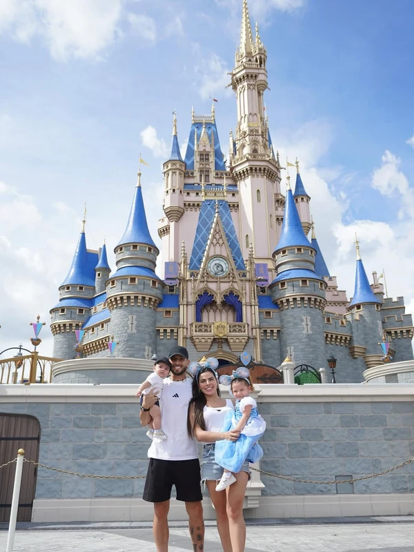 Alex e Vitória Telles por Reprodução/Instagram